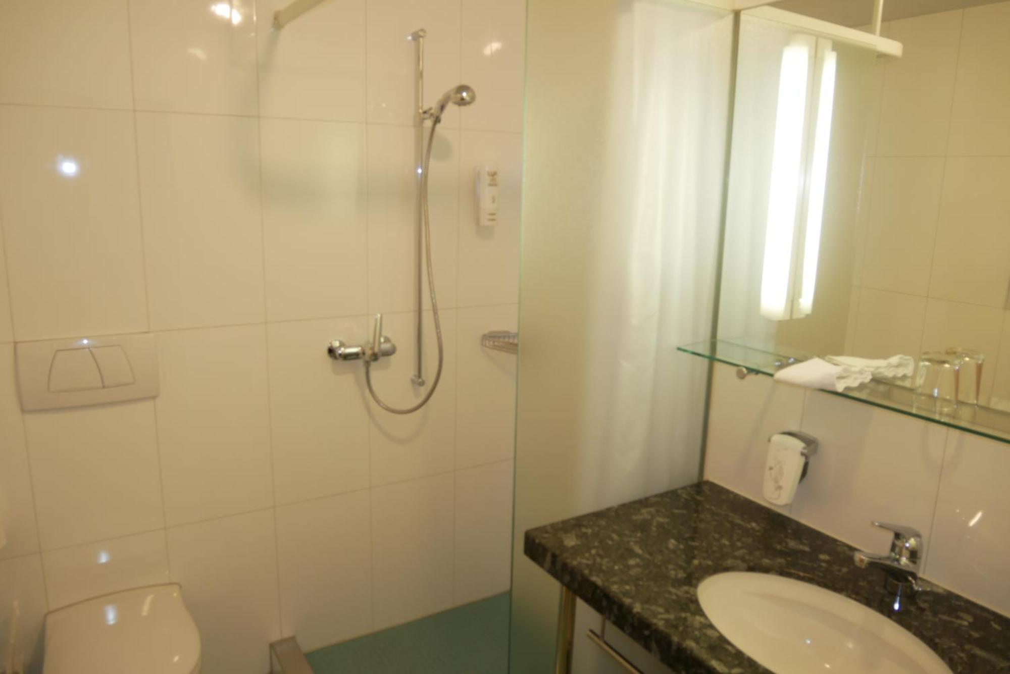 Hotel Schwanen Виль Экстерьер фото